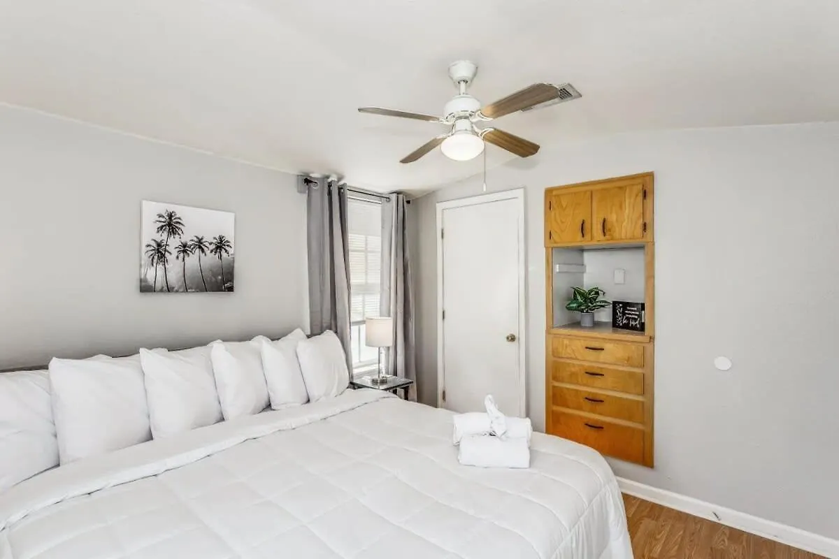 North Highlands Nest- Unit D Apartment Pensacola United States